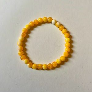 Yellow tie dye beaded bracelet